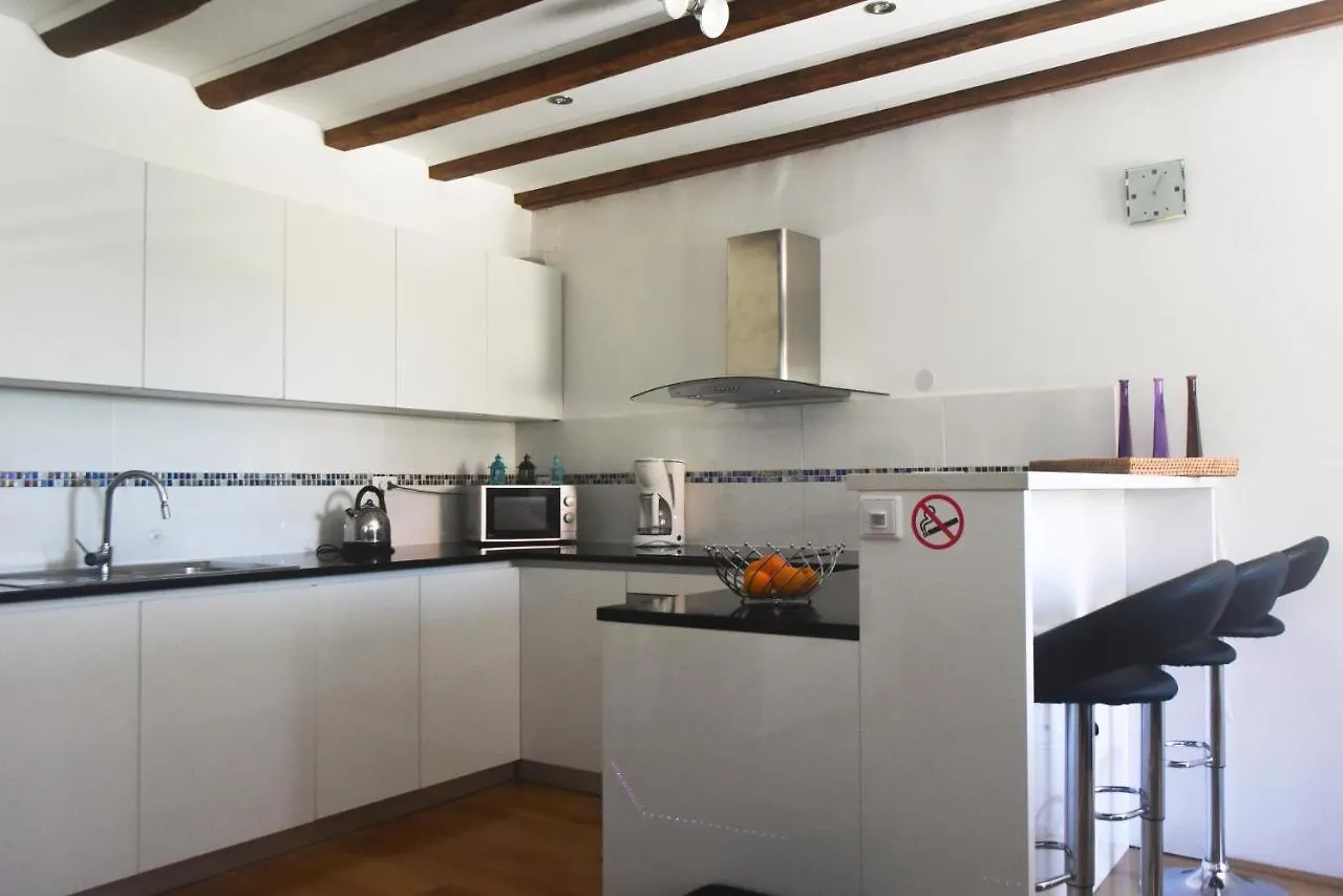 Apartment Sea View Ровинь 0*,  Хорватия