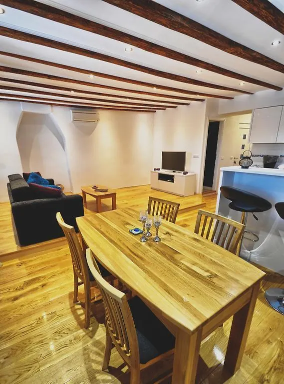 Apartment Sea View Ровинь